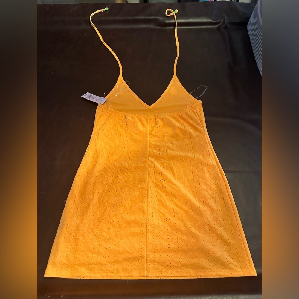 Orange halter dress - Picture 7 of 8